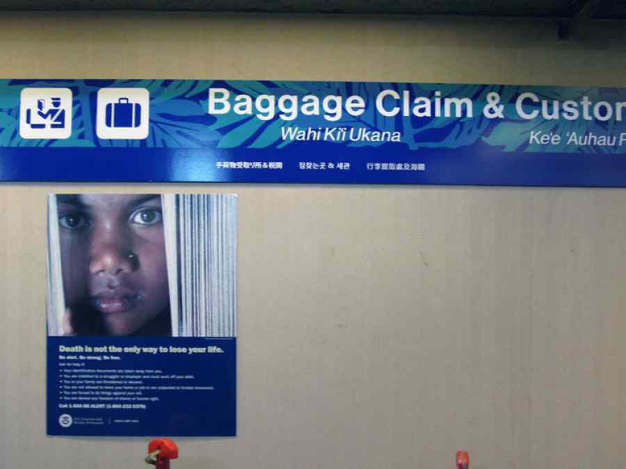 APEC USA 2011 U.S. Customs Signage at the Honolulu Airport gallery image 15