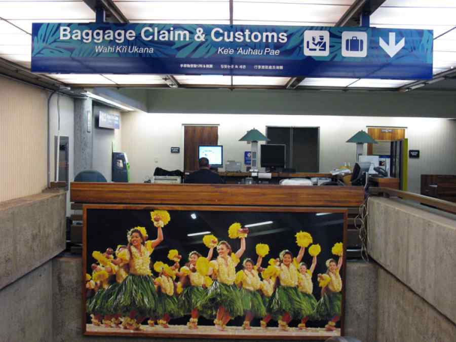 APEC USA 2011 U.S. Customs Signage at the Honolulu Airport gallery image 16