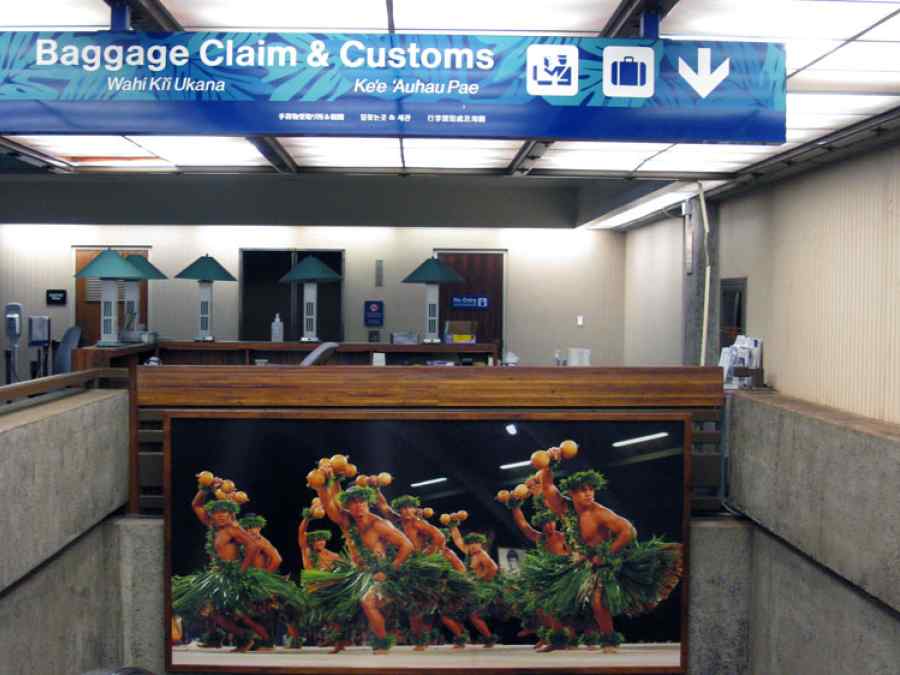 APEC USA 2011 U.S. Customs Signage at the Honolulu Airport gallery image 19