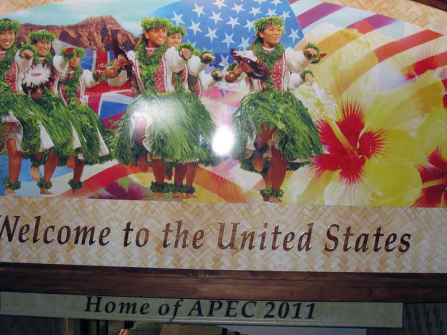 APEC USA 2011 U.S. Customs Signage at the Honolulu Airport gallery image 21
