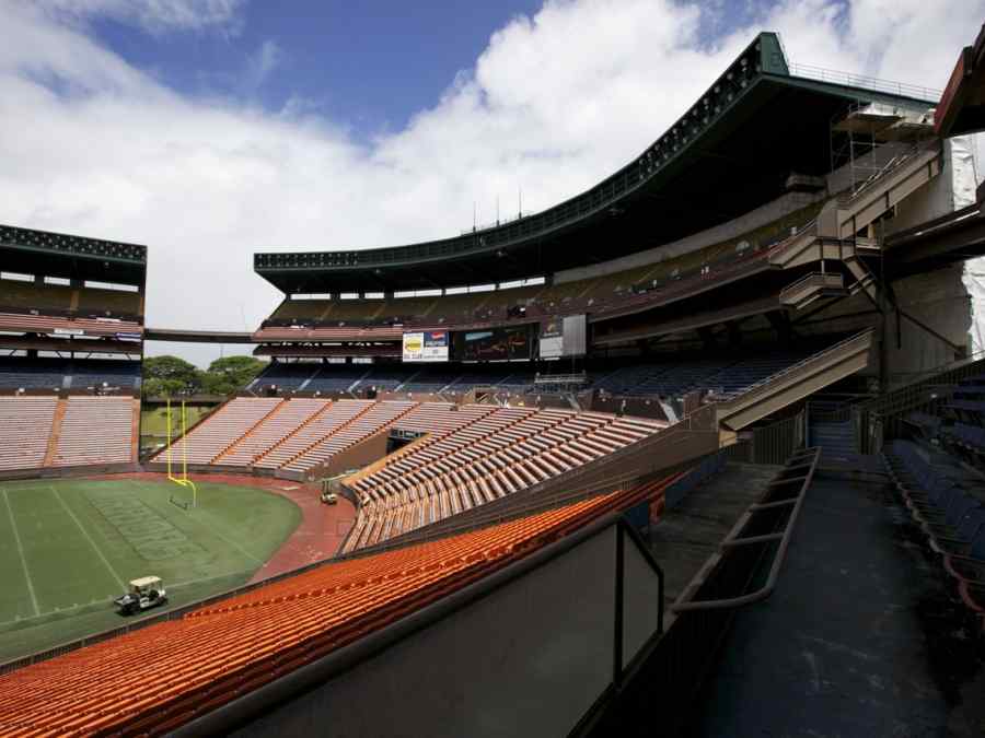 Aloha Stadium Jumbotron Signage gallery image 9