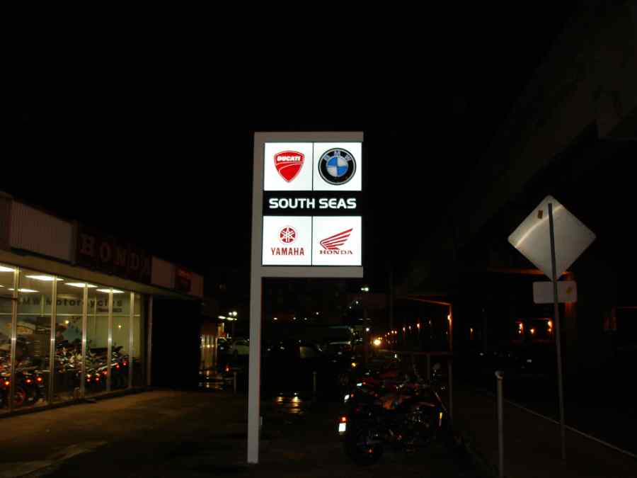 Exterior Signs gallery image 44